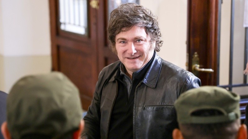 Javier Milei vota en las elecciones legislativas de 2025 Javier Milei vota en las elecciones legislativas de 2025